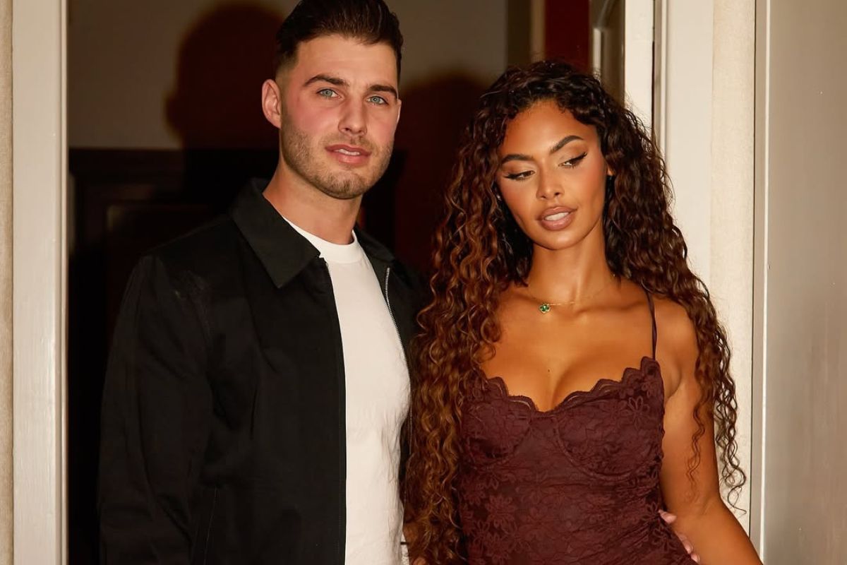Love Island Sophie Piper and Joshua Ritchie