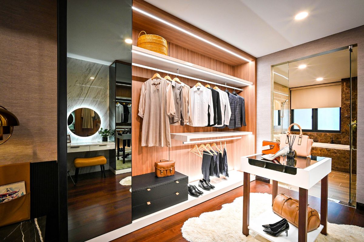 Celebrities Love Walk-In Closets