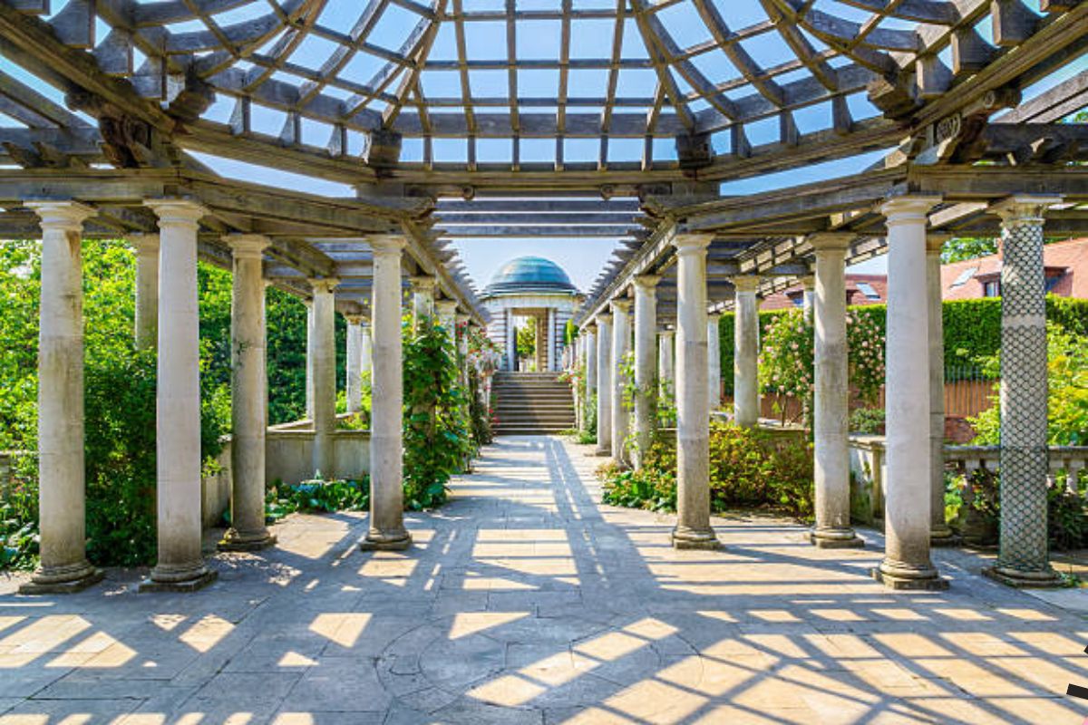 Hampstead Pergola
