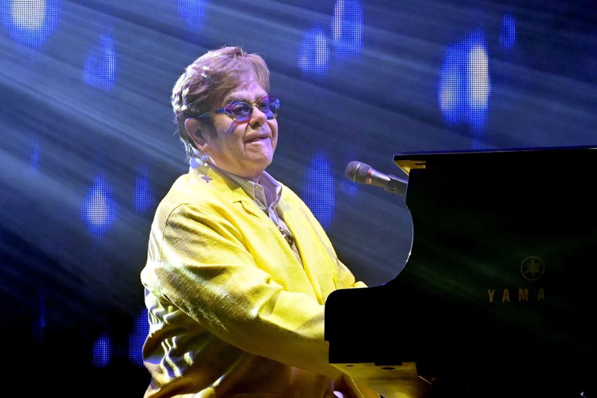 Elton John Lost Vision in One Eye