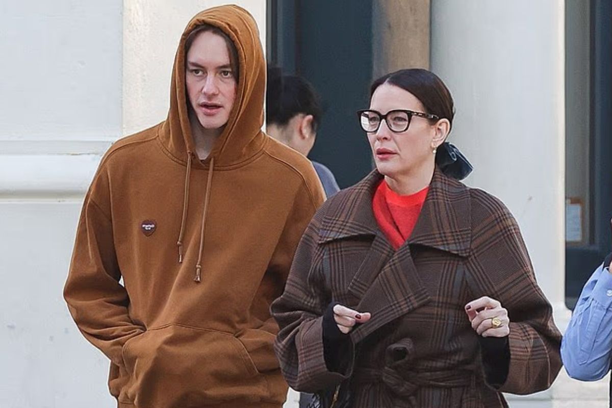 Milo showed up at Paris Fashion Week with Liv