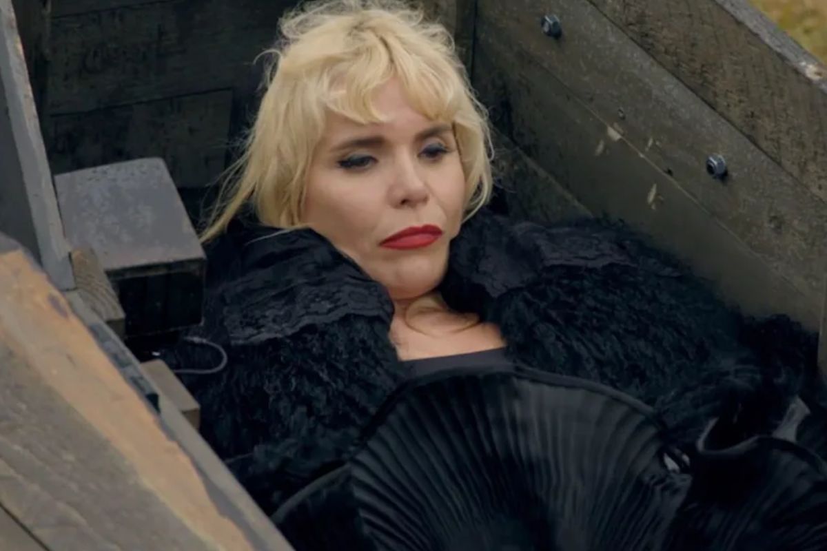 Paloma Faith Celebrating Despite Getting Murdered First