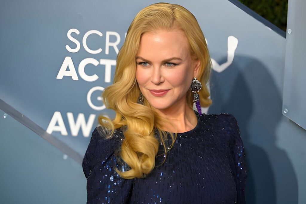 How Celebrities Always Look Good in Photos and 10 Film Set Tricks You Can Copy