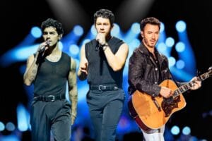 Jonas Brothers live two-hour New Year's Eve concert