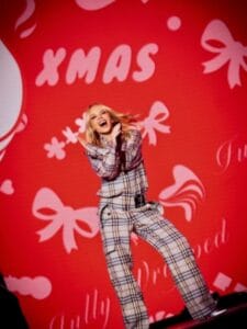 Kylie Minogue Shines at Jingle Bell Ball with Live “XMAS” Debut
