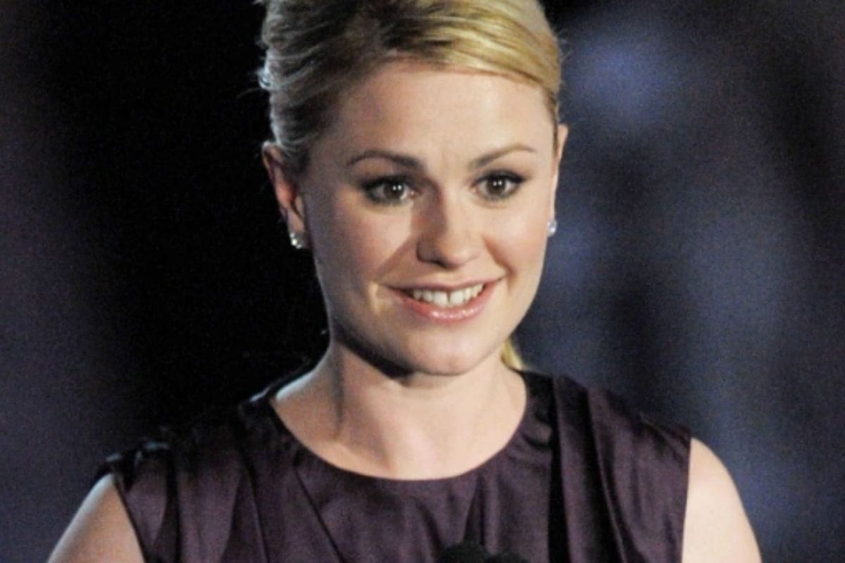 Anna Paquin crooked teeth