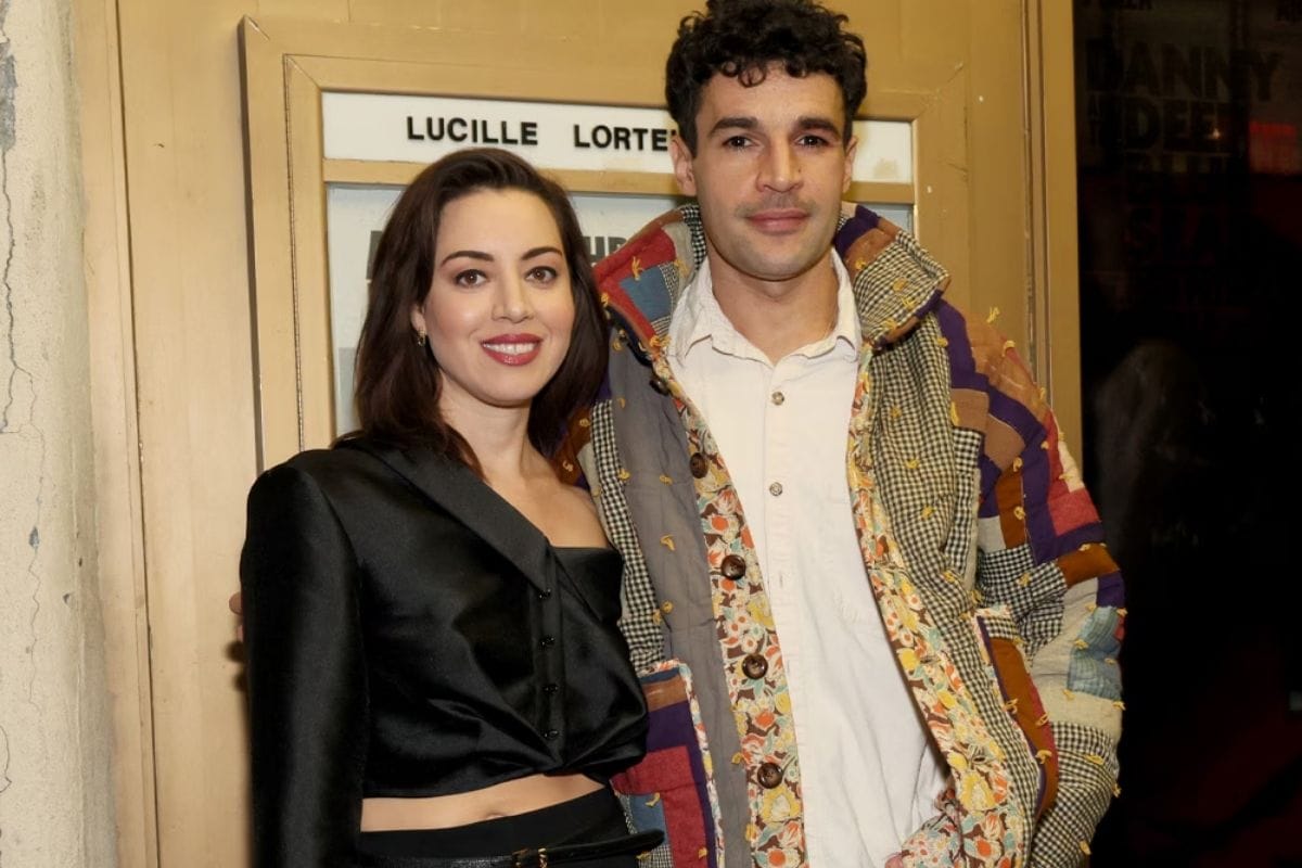 Aubrey Plaza and Christopher Abbott