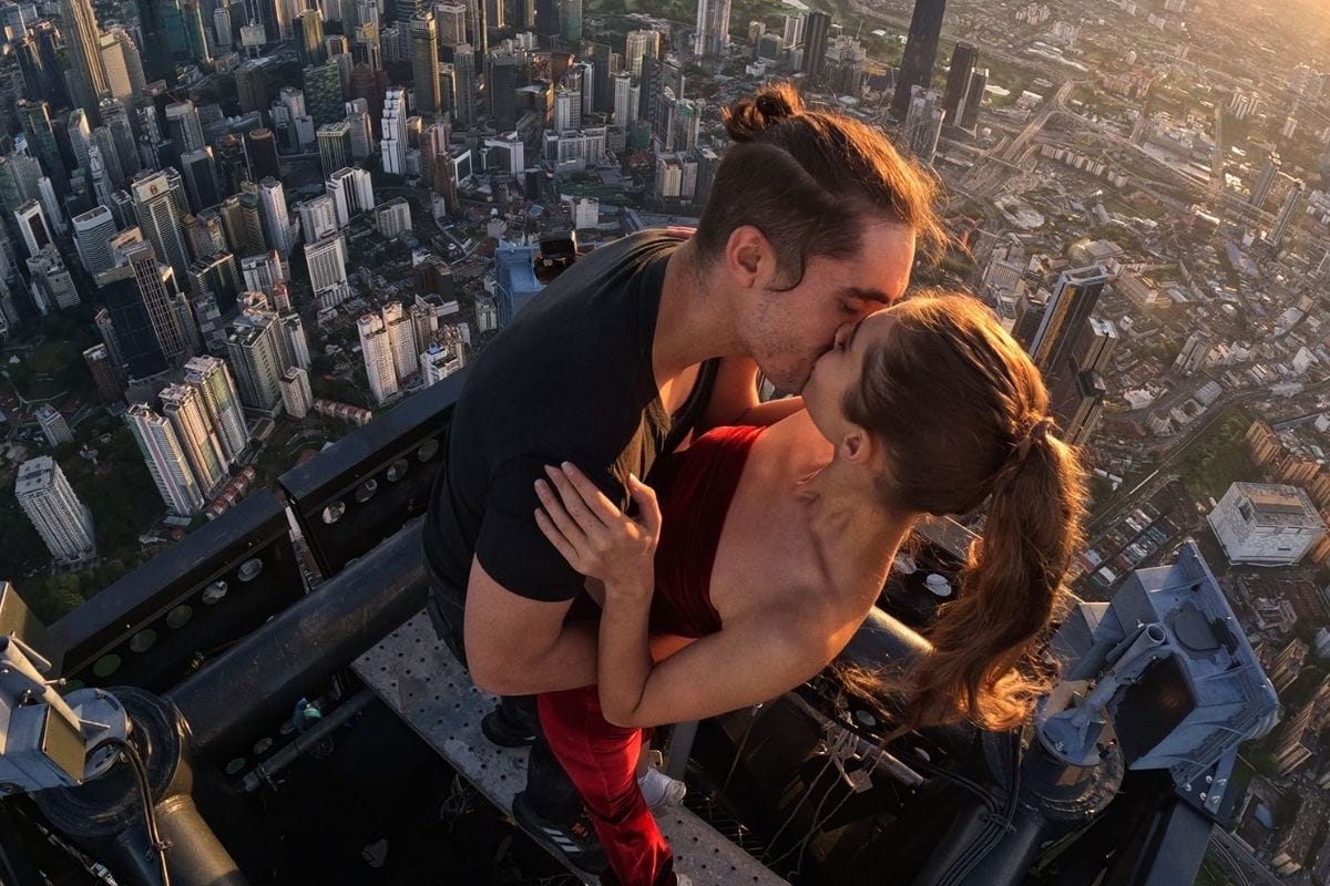 Russian Couple climbed Merdeka 118 in Kuala Lumpur